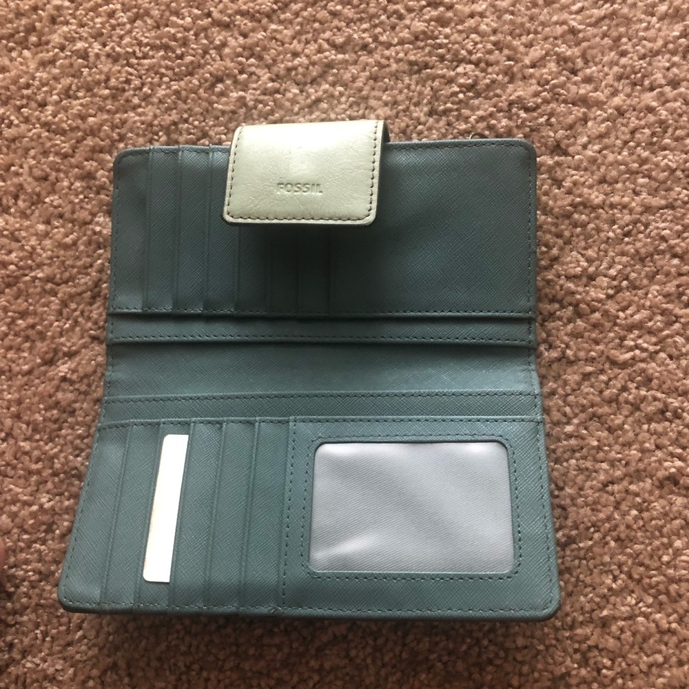 Fossil Wallet - image 3